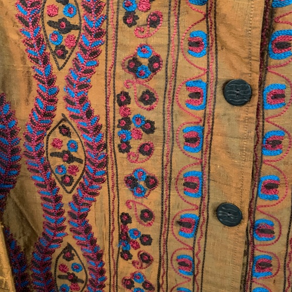 ColdWater Creek Embroidered 100% Silk Button Up Embroidered Jacket Medium - Picture 2 of 4